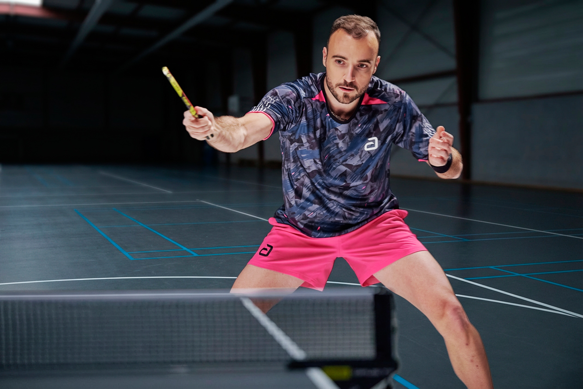 andro-Shirt-Tatio-schwarz-pink-02-Action-300-021-266-72dpi